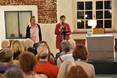 Petra van Bergen und Nicola Roth